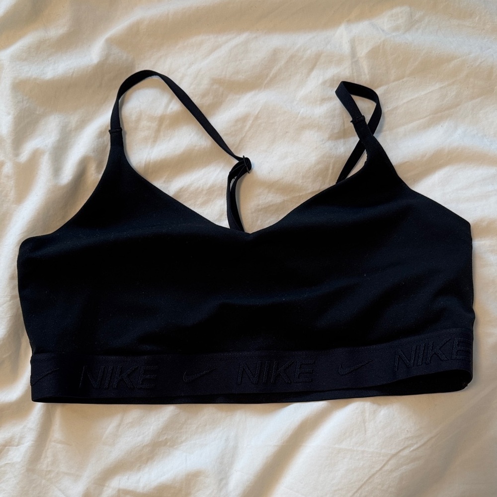 Nike Indy Black Seamless Light-Support Sports Bra with Thin Straps
